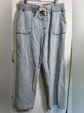Vanilla Star Straight Leg Jean Style Pants